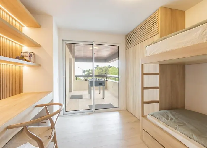 Appartamento Oceanfront Lux Sleeps 9 Cascais