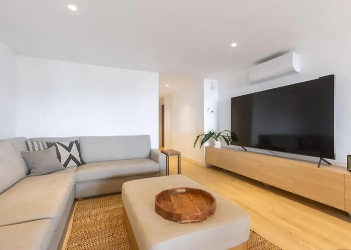Appartamento Oceanfront Lux Sleeps 9 Cascais
