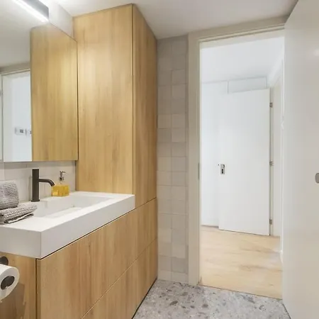 Oceanfront Lux Sleeps 9 Кашкайш