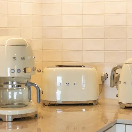 Oceanfront Lux Sleeps 9 * Кашкайш