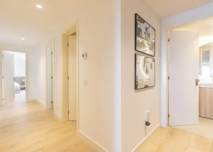 Oceanfront Lux Sleeps 9 Daire *