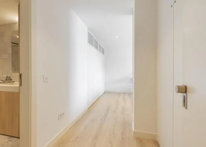 Oceanfront Lux Sleeps 9 Daire *