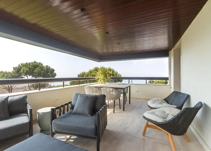 Oceanfront Lux Sleeps 9