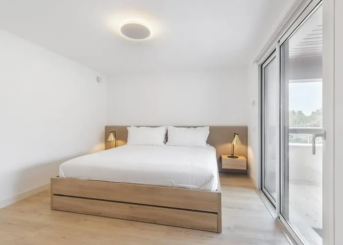 Daire Oceanfront Lux Sleeps 9 *