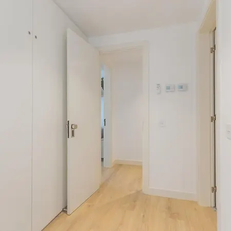 Oceanfront Lux Sleeps 9