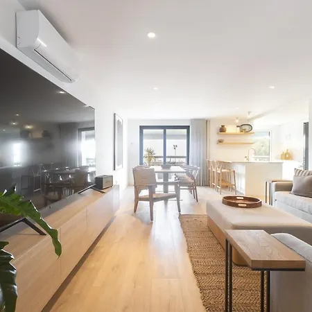 Oceanfront Lux Sleeps 9 카스카이스