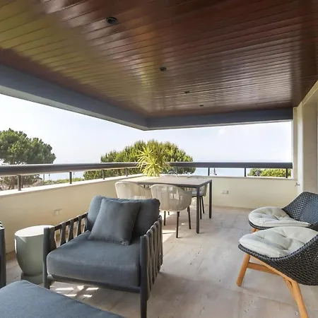 Oceanfront Lux Sleeps 9